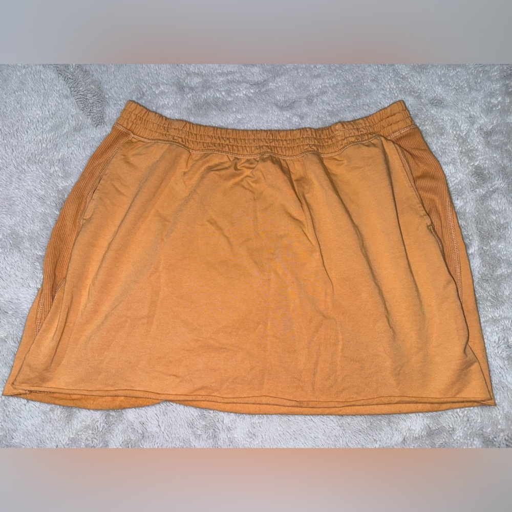 Aerie Sandy brown skirt - XL.